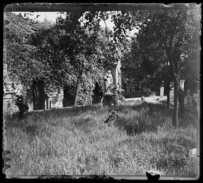 Gand. Dans les ruines de l'Abbaye de Saint Bavon