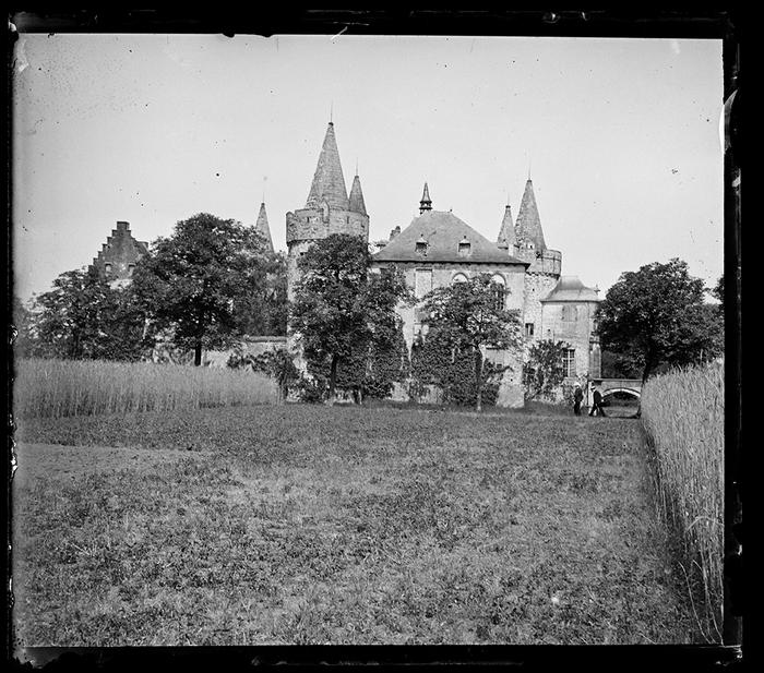 Laarne. Château de Laarne vu de gauche