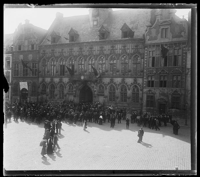 Mons. Essai pris du balcon de l'Amitié (contre-jour)