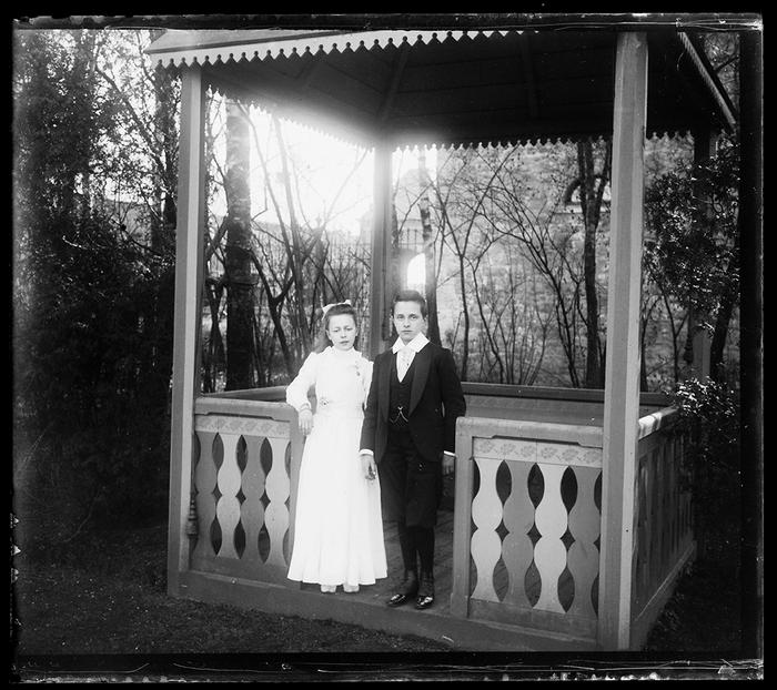 [Thuin]. Nelly Hubert et Charles Losseau