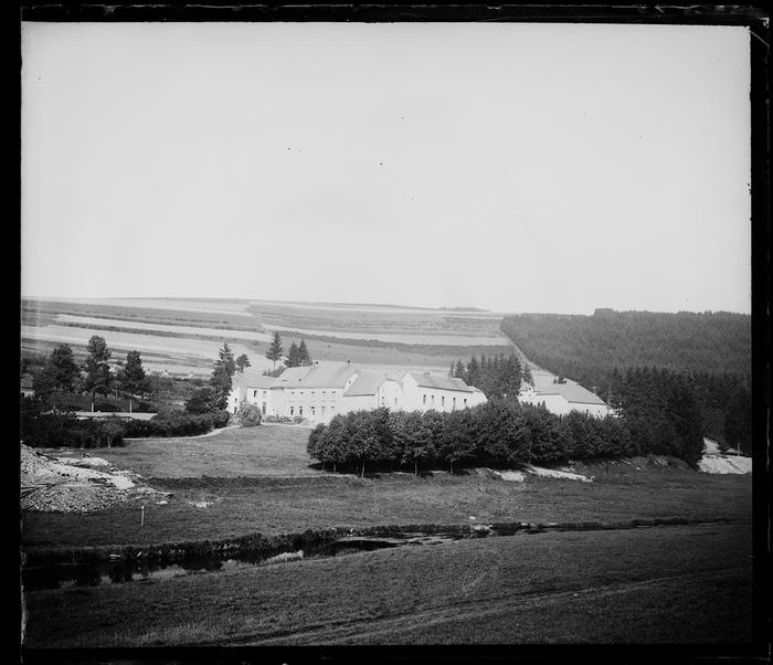 Martelange. Villa St Donat. Vue prise du Grand Duché