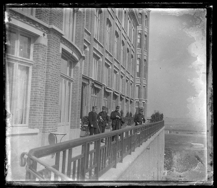 Namur. Les Officiers de la Batterie à l'Hôtel de la Citadelle
